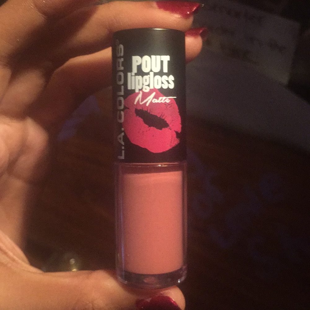 Matte pout lipgloss